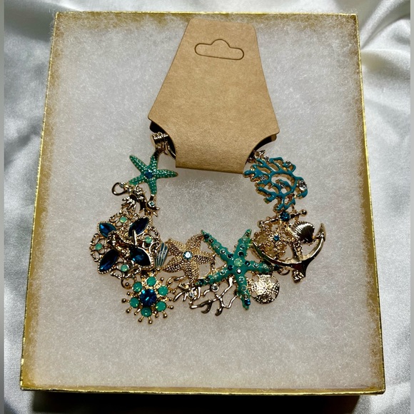 Ocean Beach Theme Blue & Teal Sparkly Bracelet - Picture 10 of 10